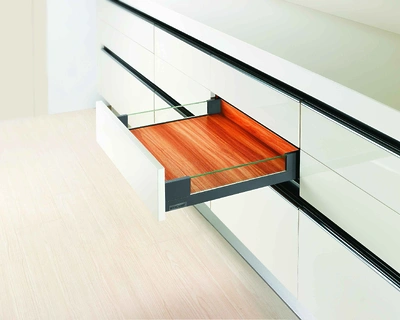 Garis Mini Box Glass H=84 White/Grey G1311