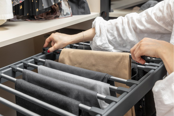 Suport pantaloni extractibil ELITE 600mm, soft-close, antracit